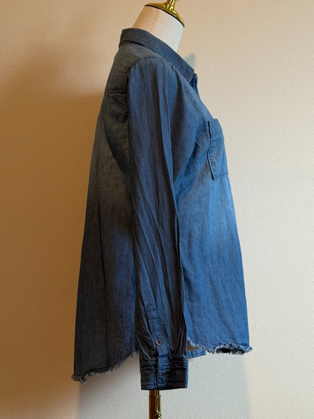 Melrose and Market Lightweight Denim Shirt Raw Hem Distressed Blue Small - Picture 4 of 7